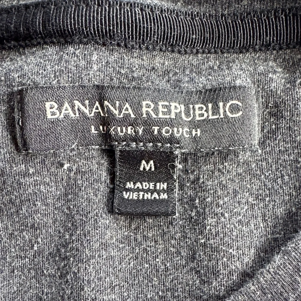 Banana Republic Gray Long Sleeve Tee